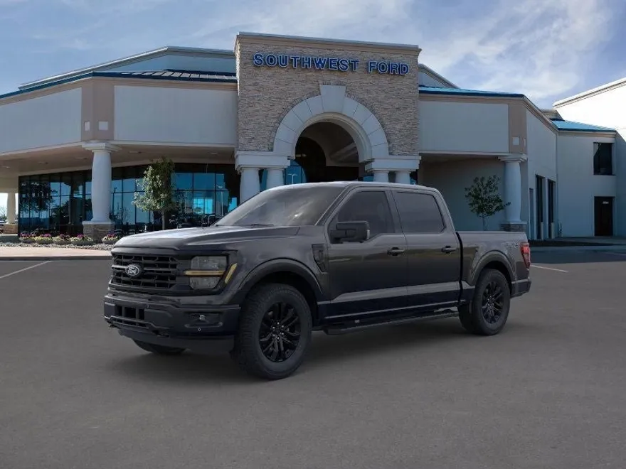 2025 Ford F-150 XLT photo 1