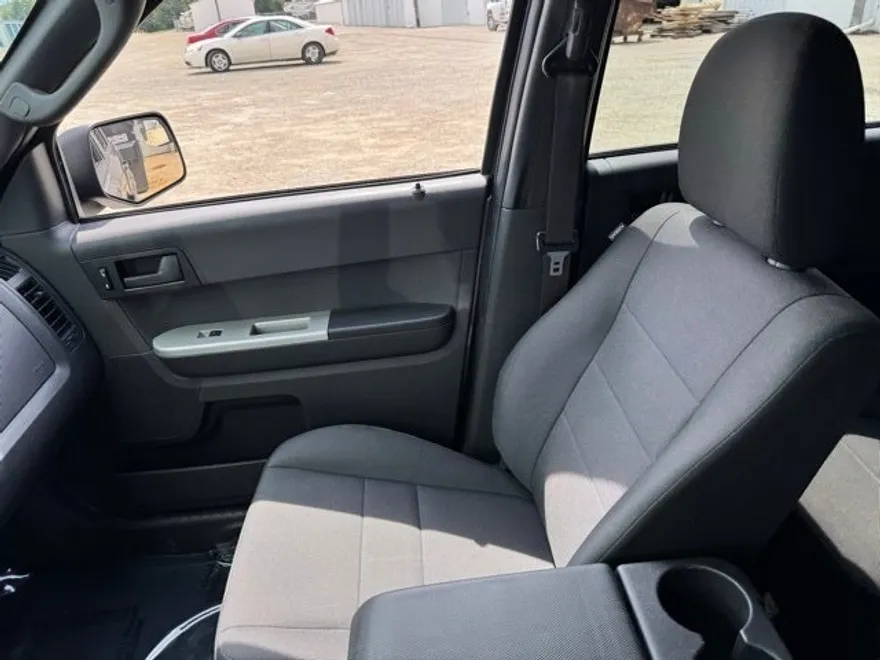 2012 Ford Escape XLT photo 1
