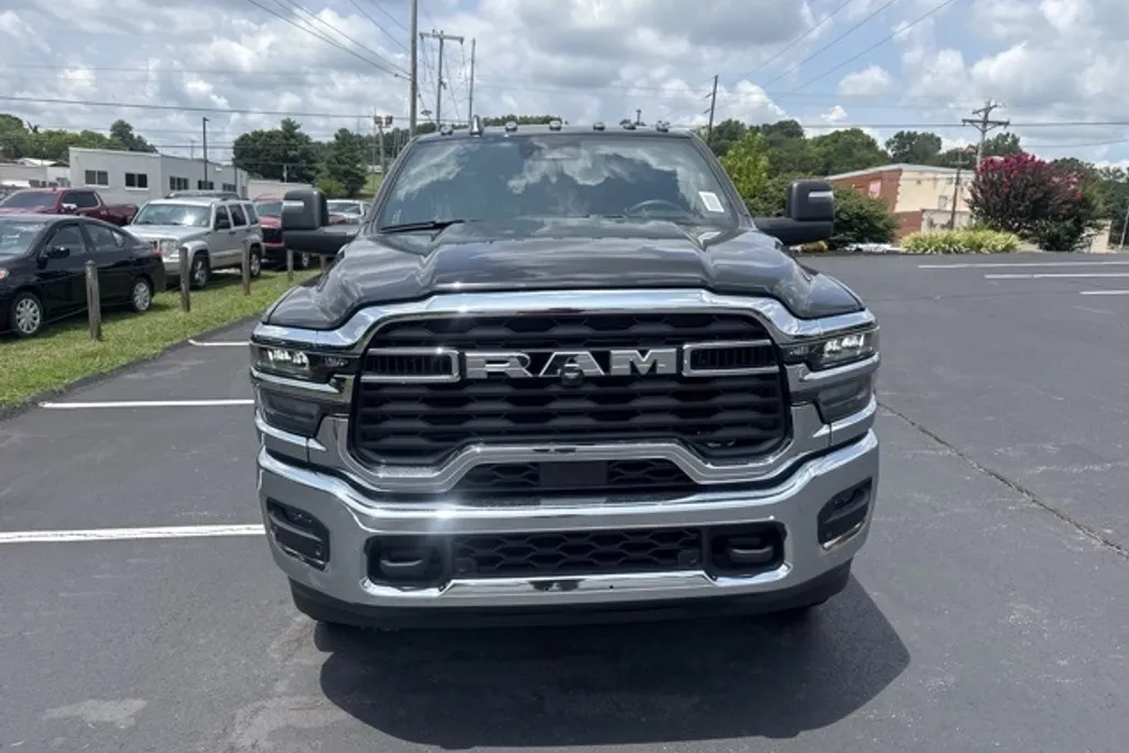 2025 Ram 2500 Tradesman photo 1