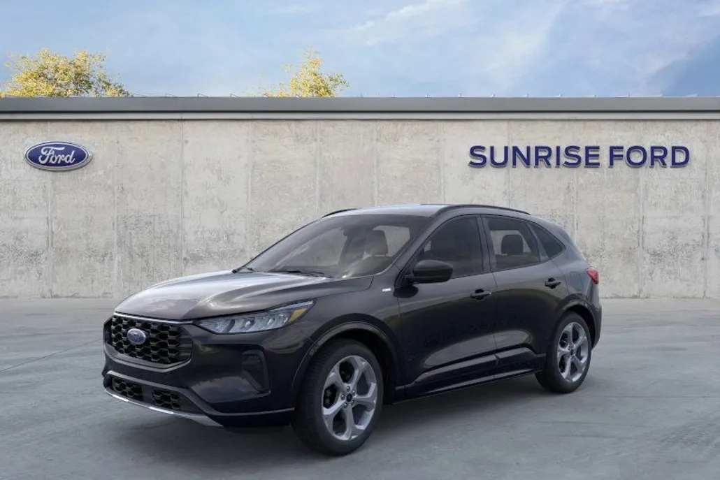 2024 Ford Escape ST-Line photo 1