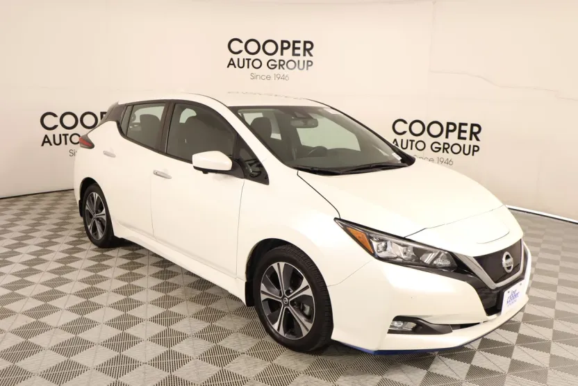 2020 Nissan Leaf SV Plus photo 1