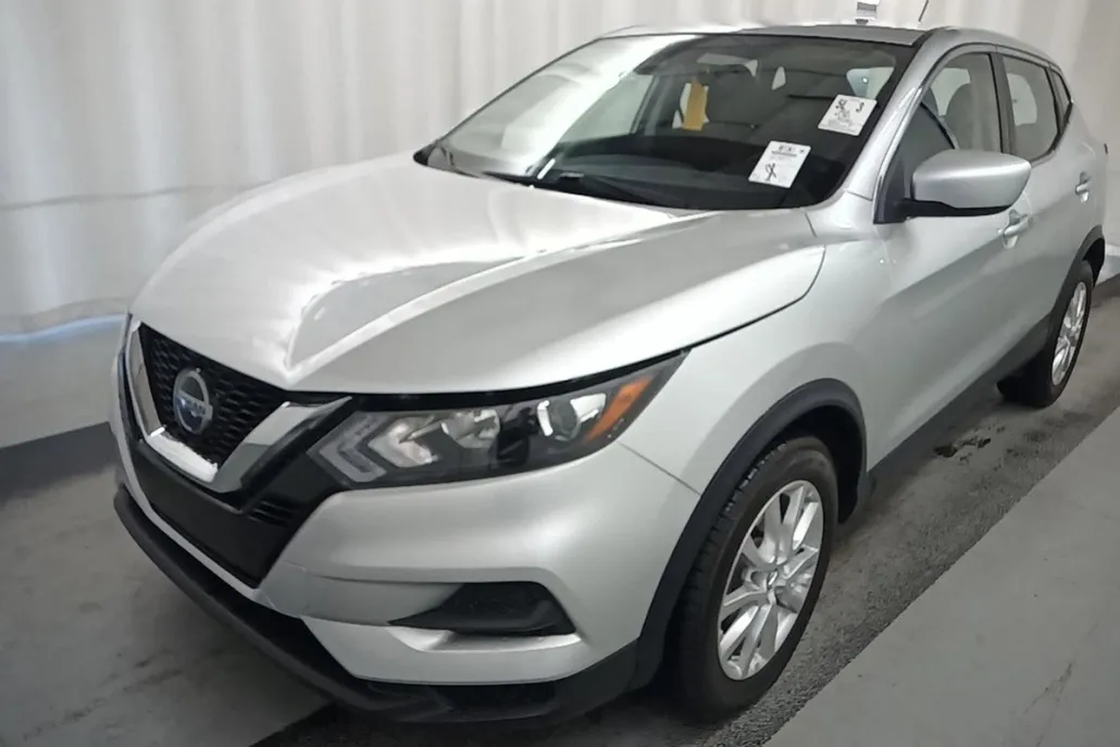 2022 Nissan Rogue Sport S photo 1