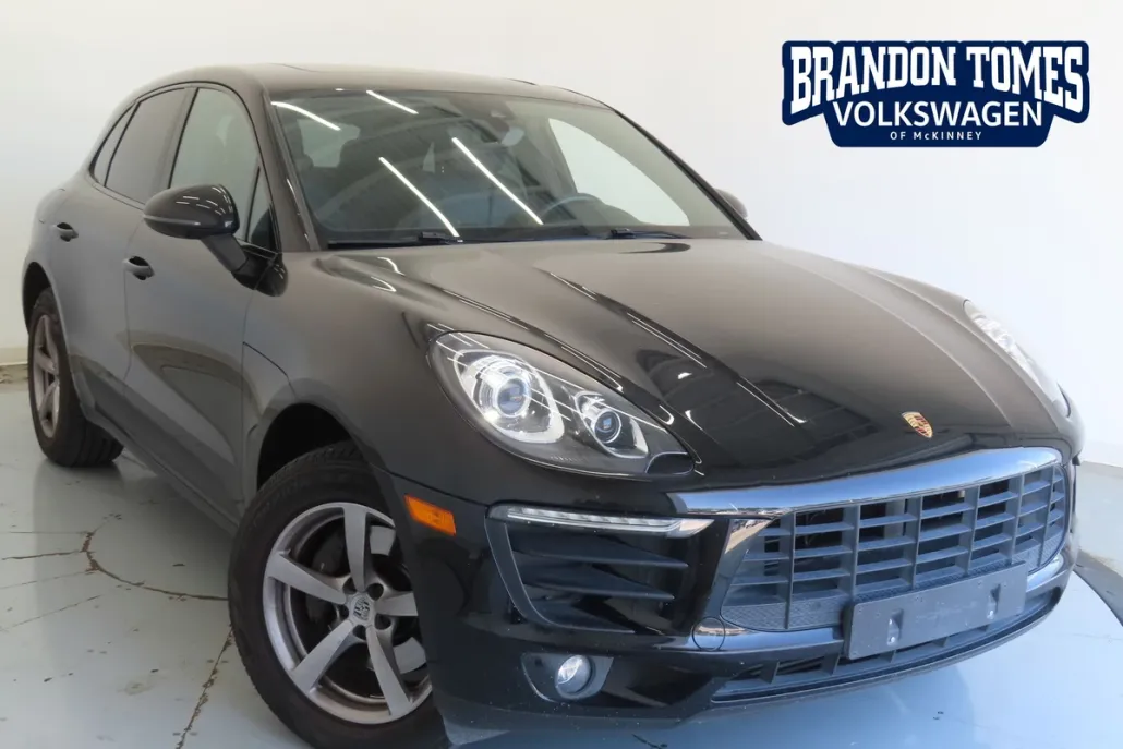 2017 Porsche Macan Base photo 1