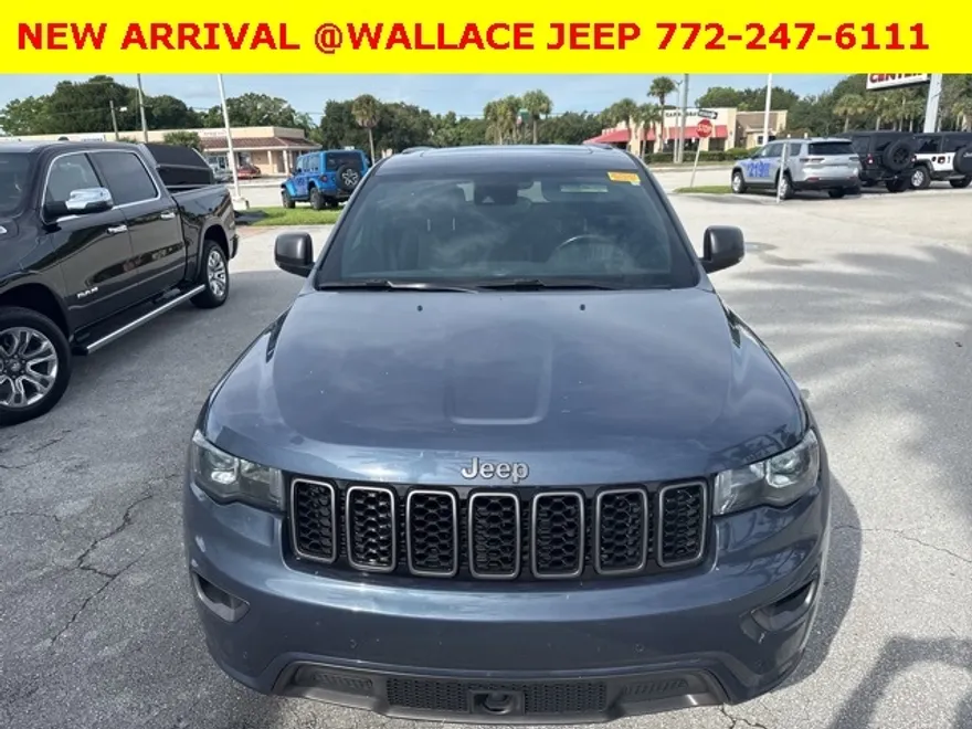 2021 Jeep Grand Cherokee Anniversary Edition photo 1
