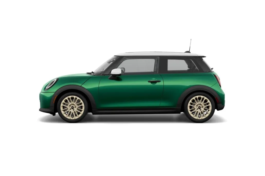 2026 Mini Cooper Iconic photo 1
