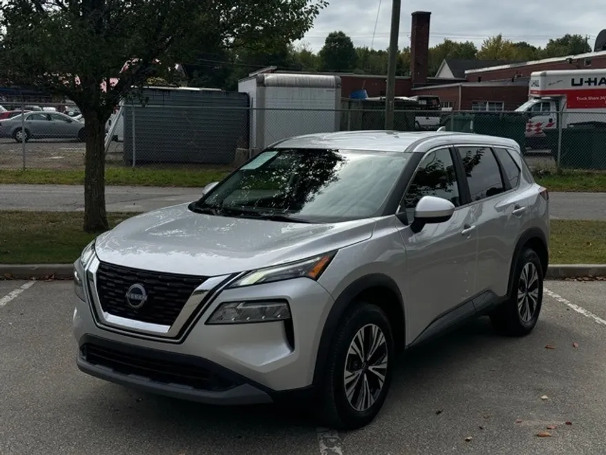 2023 Nissan Rogue SV photo 1