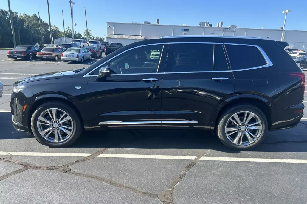 2022 Cadillac XT6 Premium Luxury photo 1