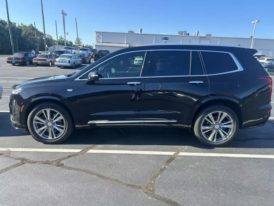 2022 Cadillac XT6 Premium Luxury photo 1