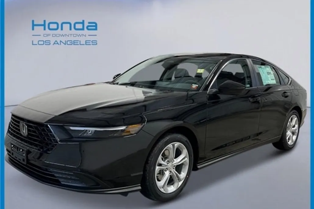 2025 Honda Accord LX photo 1