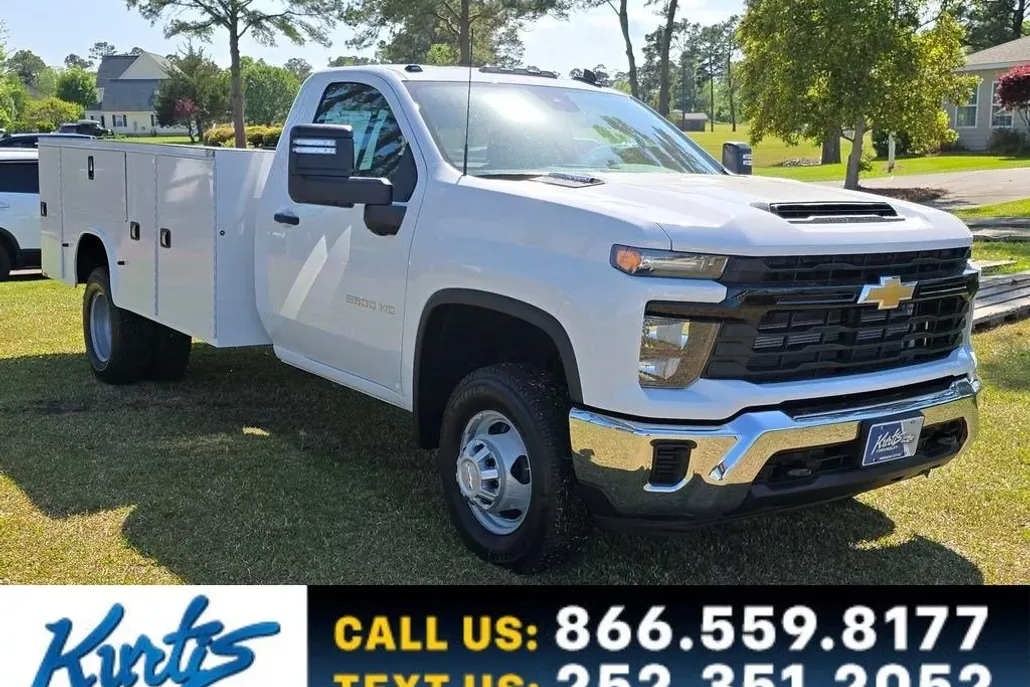 2025 Chevrolet Silverado 3500HD Work Truck photo 1
