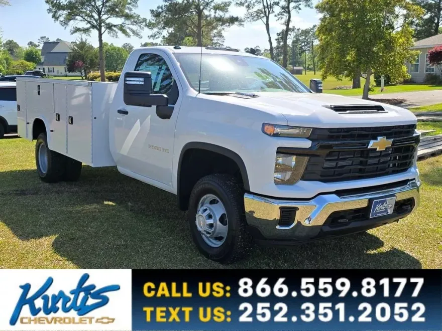2025 Chevrolet Silverado 3500HD Work Truck photo 1