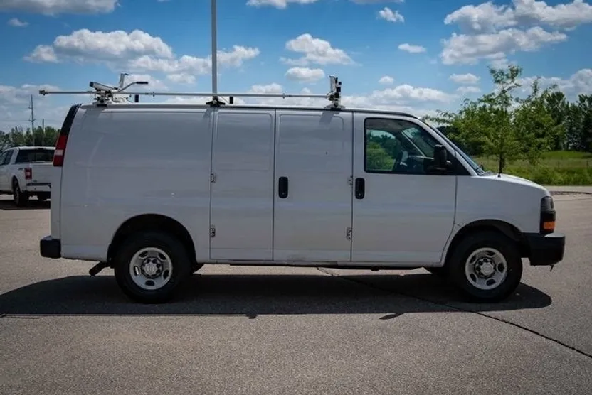 2019 Chevrolet Express 2500 Work Van photo 1