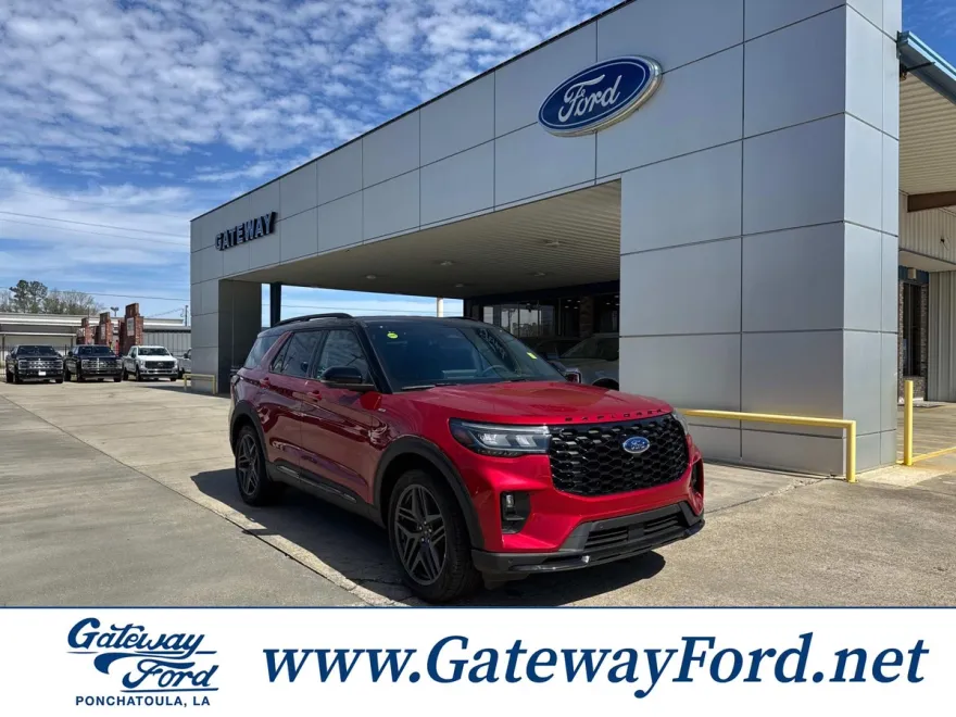 2025 Ford Explorer ST-Line photo 1