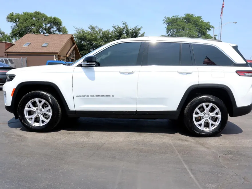 2022 Jeep Grand Cherokee Limited photo 1
