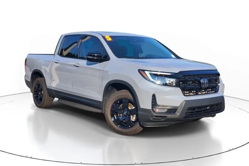 2025 Honda Ridgeline Black Edition photo 1