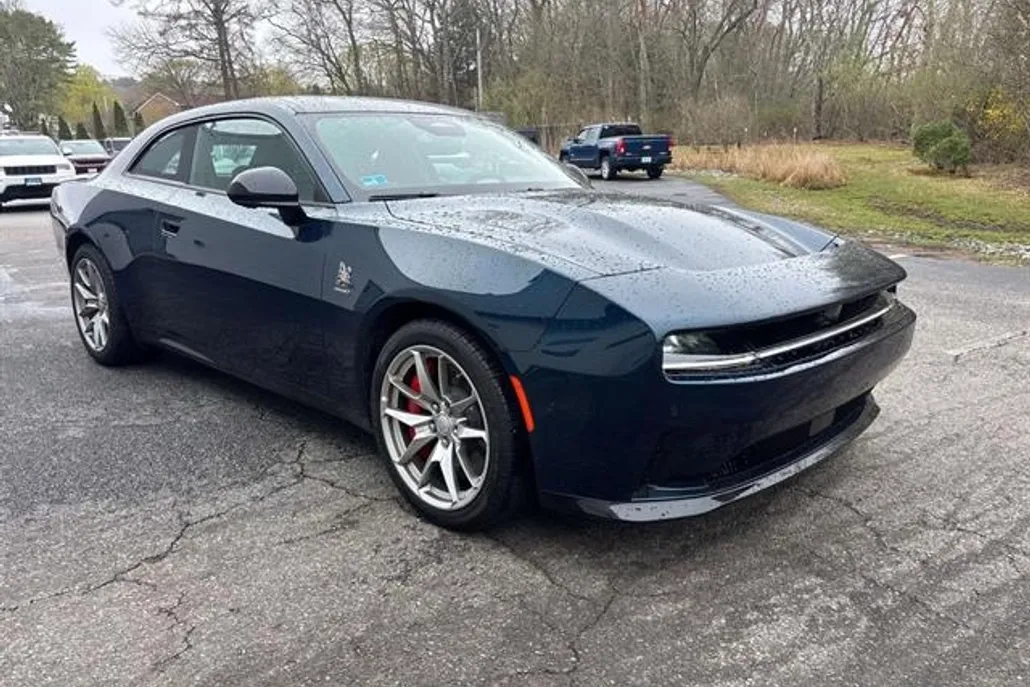 2024 Dodge Charger Daytona Scat Pack photo 1