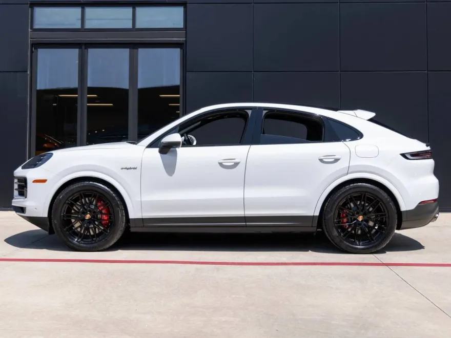 2026 Porsche Cayenne S E-Hybrid Coupe photo 1