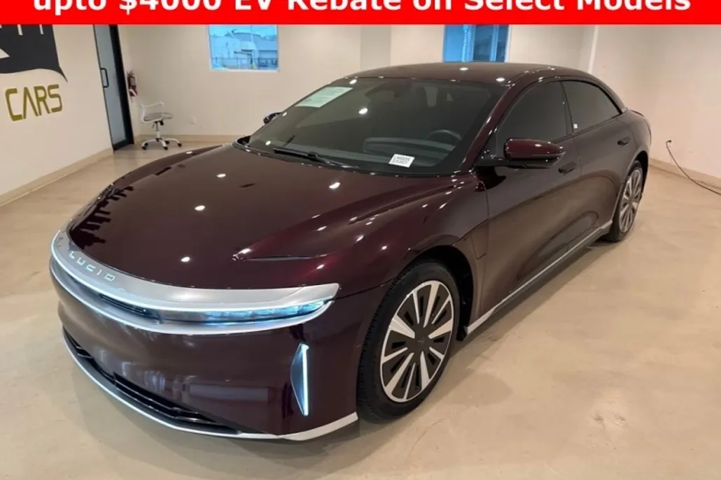 2023 Lucid Air Pure photo 1