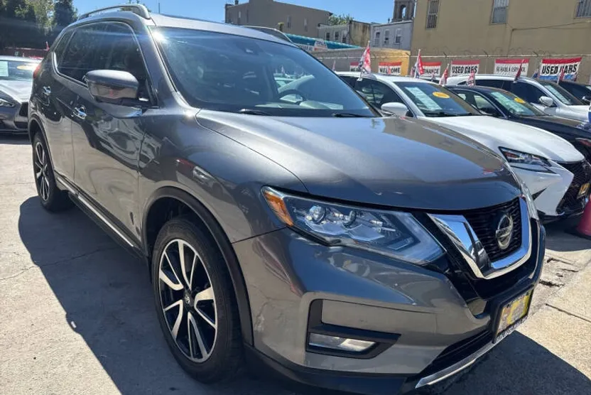 2020 Nissan Rogue SL photo 1