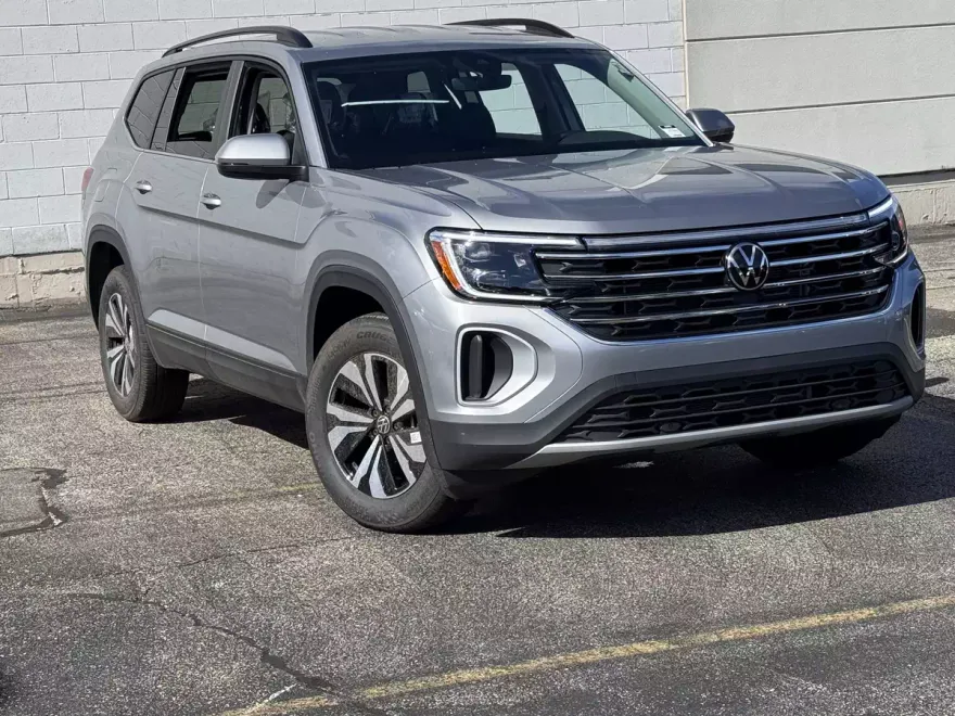 2026 Volkswagen Atlas SE Technology photo 1