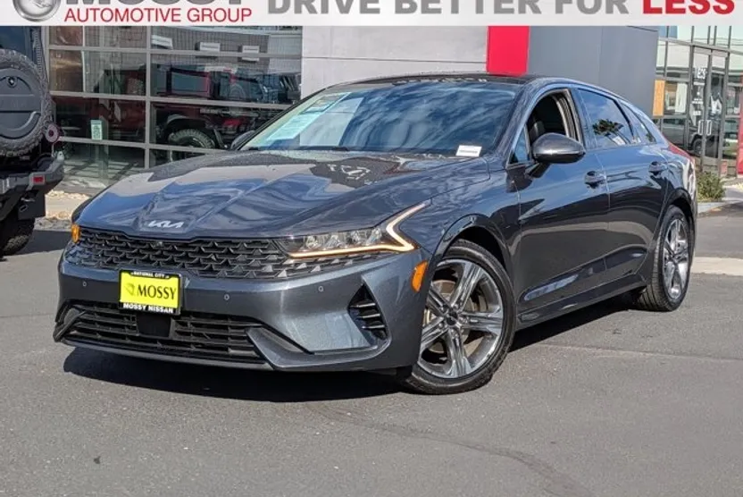 2022 Kia K5 EX photo 1