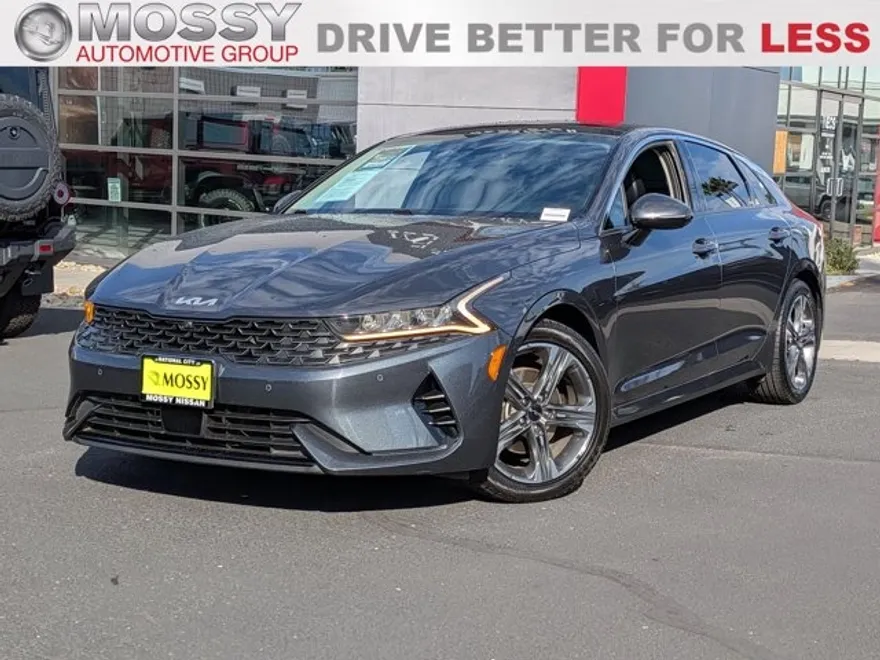 2022 Kia K5 EX photo 1