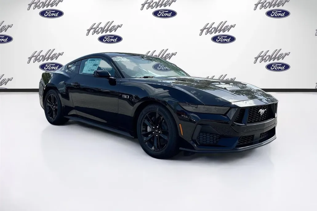 2025 Ford Mustang GT photo 1