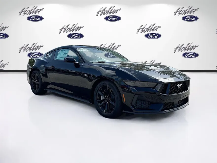 2025 Ford Mustang GT photo 1
