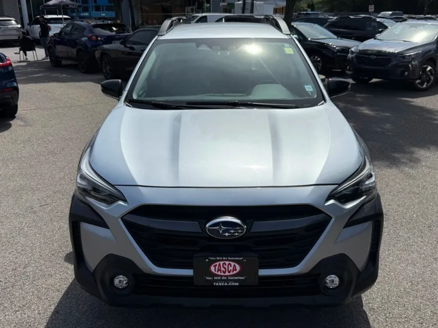 2023 Subaru Outback Premium photo 1