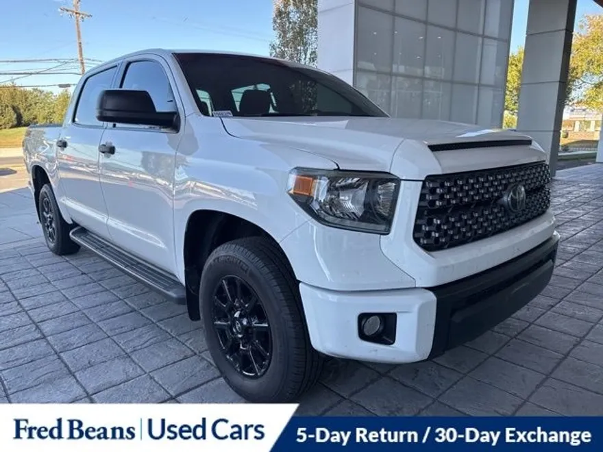 2020 Toyota Tundra SR5 CrewMax photo 1