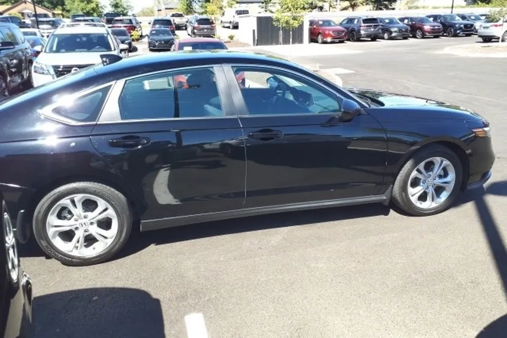 2024 Honda Accord LX photo 1