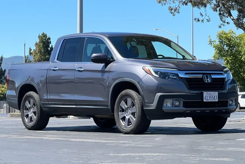 2020 Honda Ridgeline RTL-E photo 1