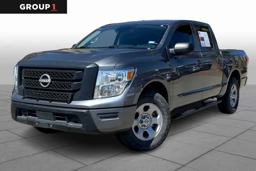 2023 Nissan Titan S Crew Cab photo 1