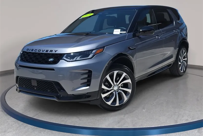 2025 Land Rover Discovery Sport SE photo 1