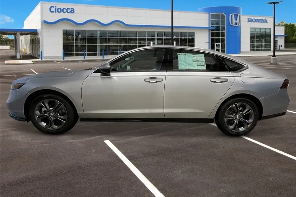 2025 Honda Accord Hybrid EX-L photo 1