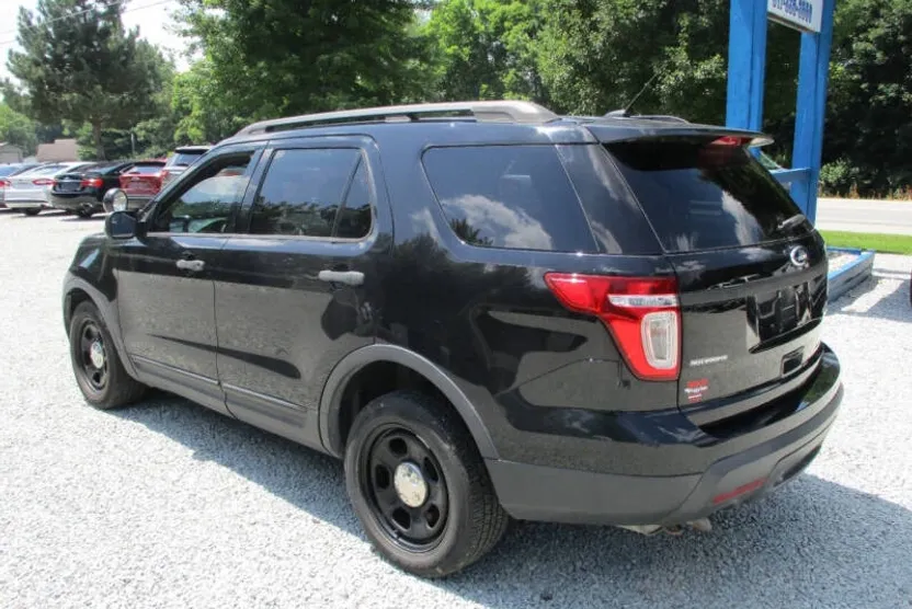2015 Ford Explorer photo 1