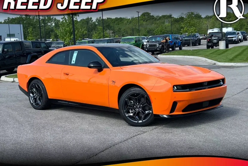 2025 Dodge Charger Daytona R/T photo 1