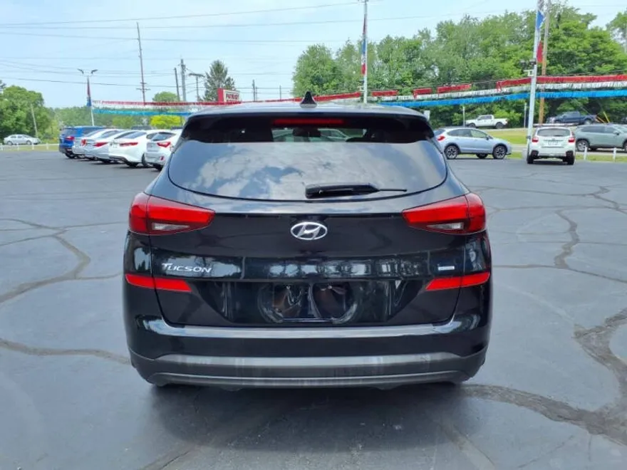 2019 Hyundai Tucson SE photo 1