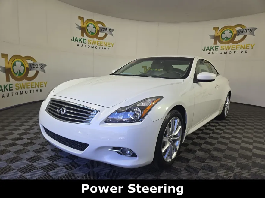 2011 Infiniti G37 Convertible photo 1