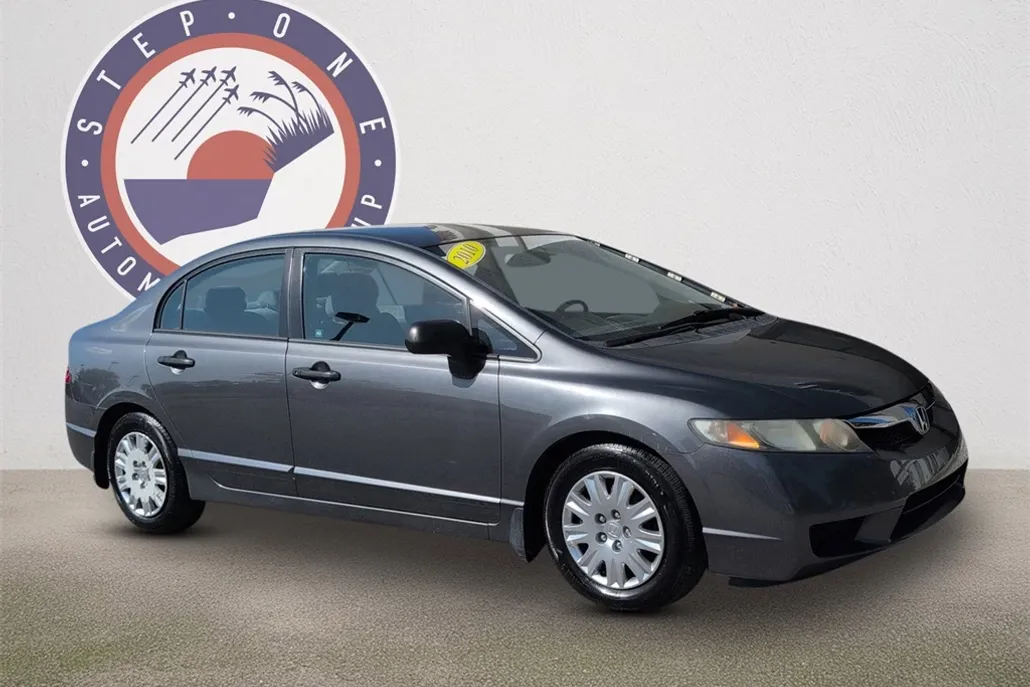 2010 Honda Civic VP photo 1