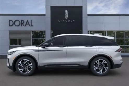 2025 Lincoln Nautilus Premiere photo 3