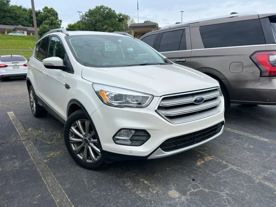 2018 Ford Escape Titanium photo 1