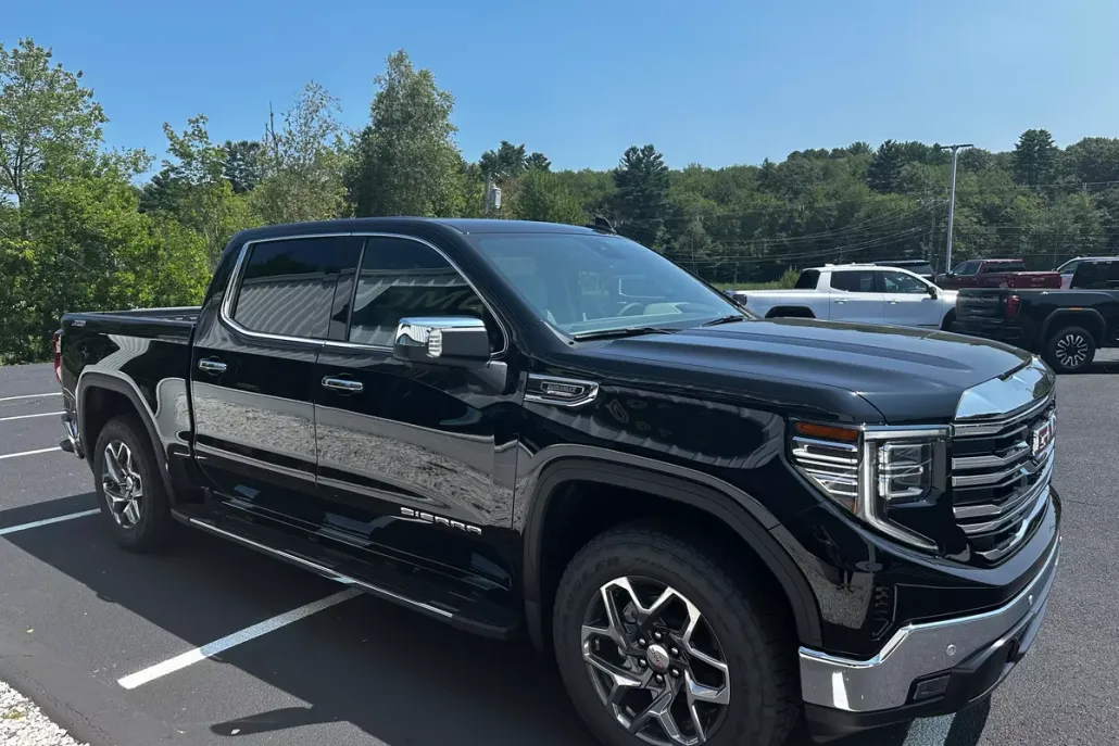 2026 Gmc Sierra 1500 SLT photo 1