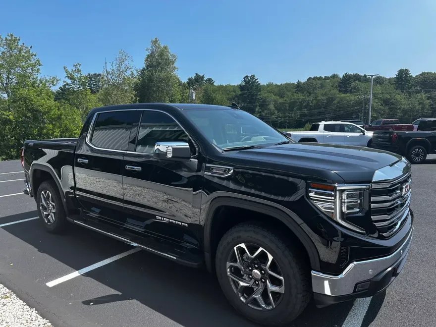 2026 Gmc Sierra 1500 SLT photo 1