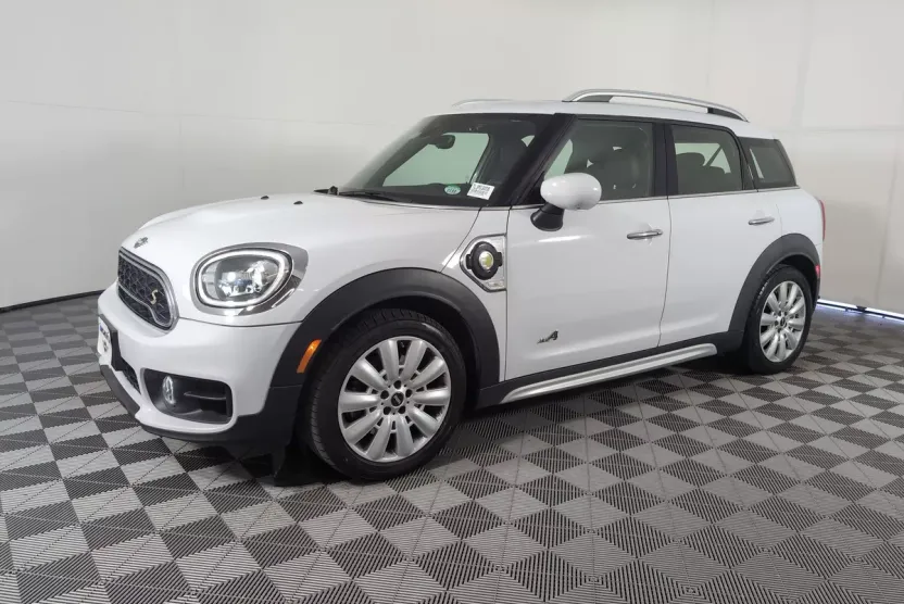 2020 Mini Countryman SE S photo 1