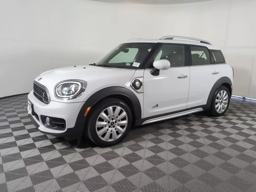 2020 Mini Countryman SE S photo 1
