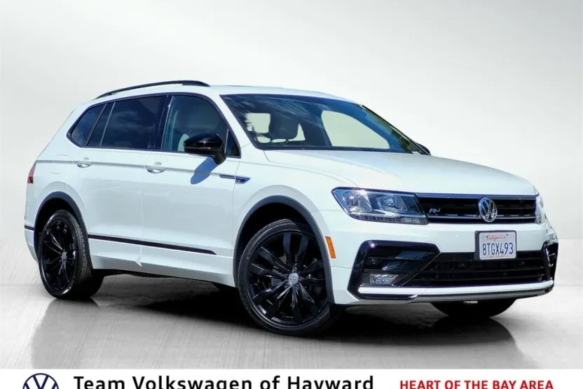 2020 Volkswagen Tiguan SE R-Line Black photo 1