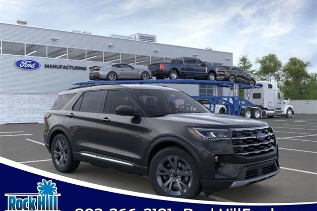 2025 Ford Explorer photo 1