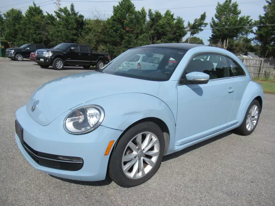 2013 Volkswagen Beetle TDI photo 1