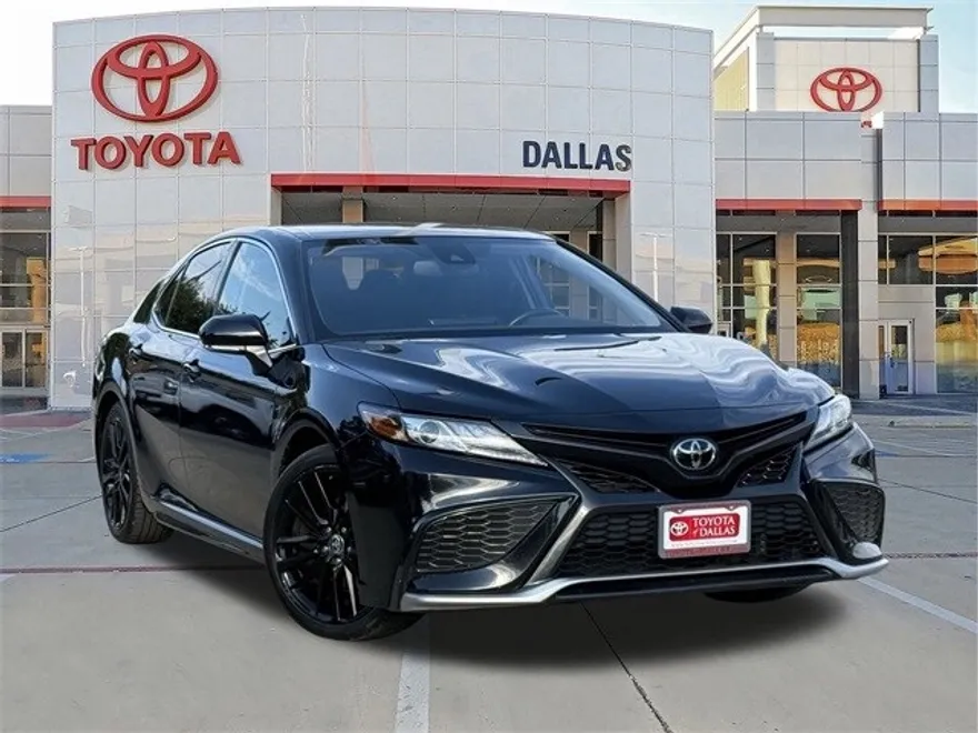 2023 Toyota Camry XSE photo 1